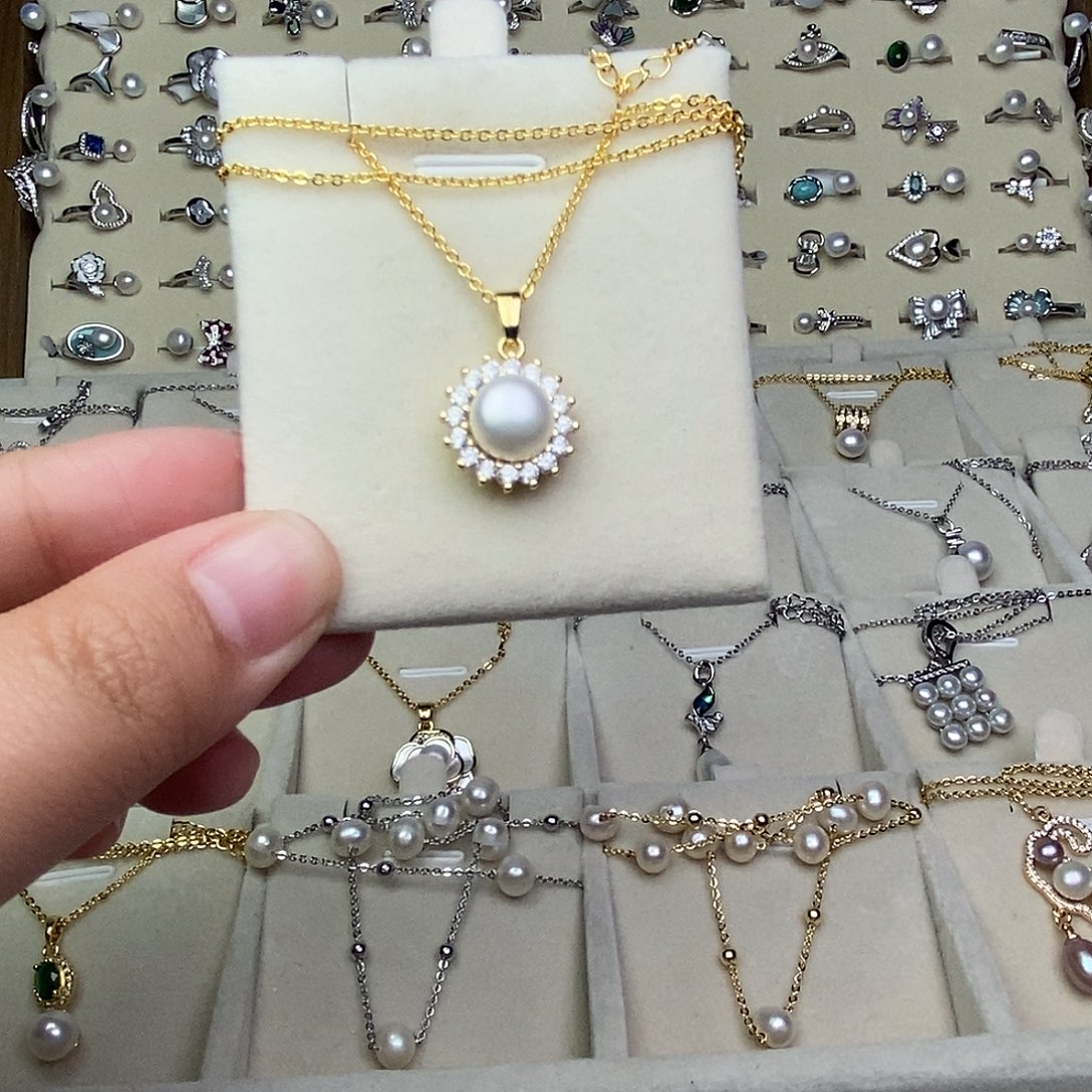 银S925镶嵌淡水珍珠耳饰