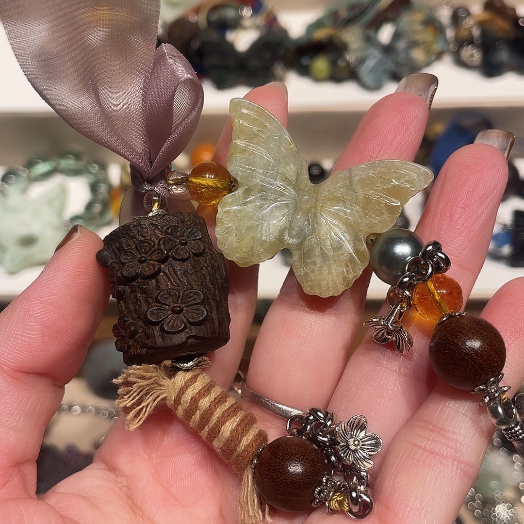 蛇纹石玉合金颈饰