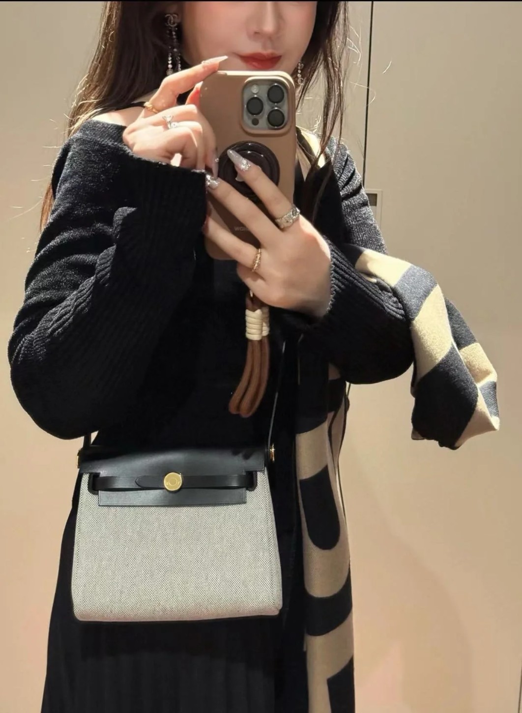 未使用 Hermes/爱马仕 mini herbag单肩斜挎包，25年全新全套