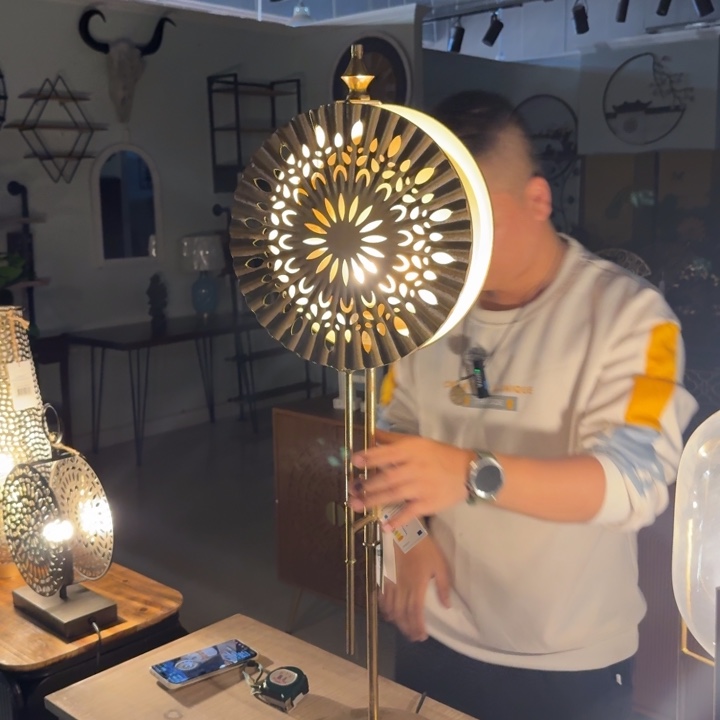 有机玻璃铁艺灯灯