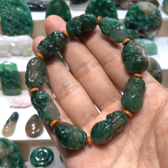 未镶嵌独山玉手串