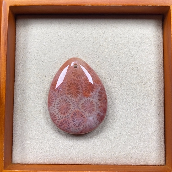 硅化珊瑚（珊瑚玉）手镯未镶嵌吊坠