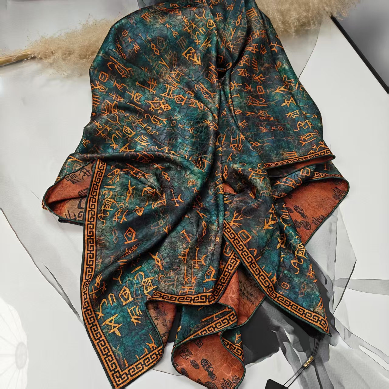 新款【甲骨文长巾】70*180重磅香云龟裂纹高货重磅国风高端丝巾-H2