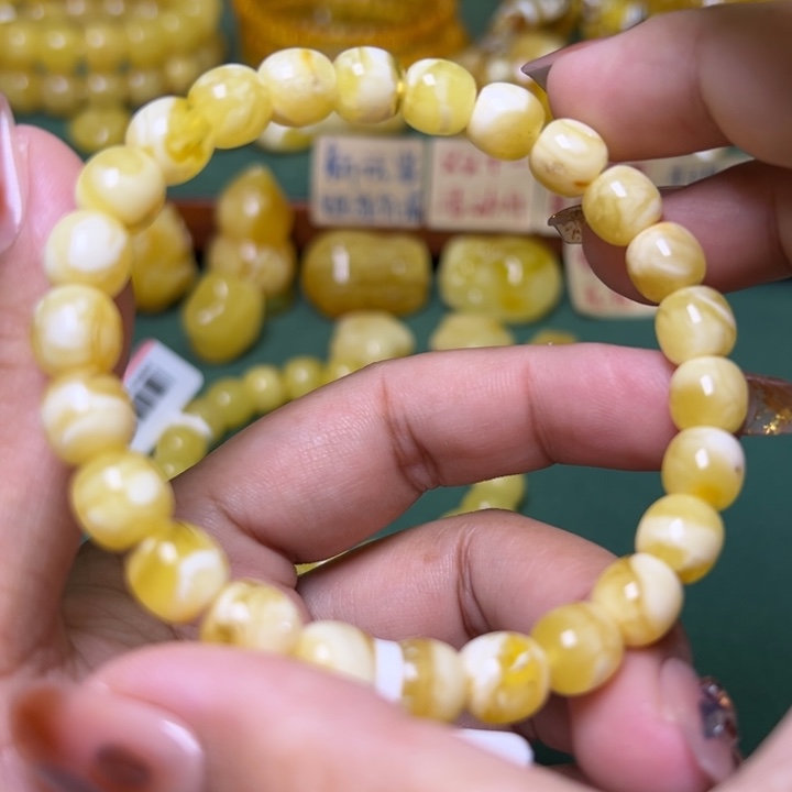 蜜蜡未镶嵌珠宝奇石