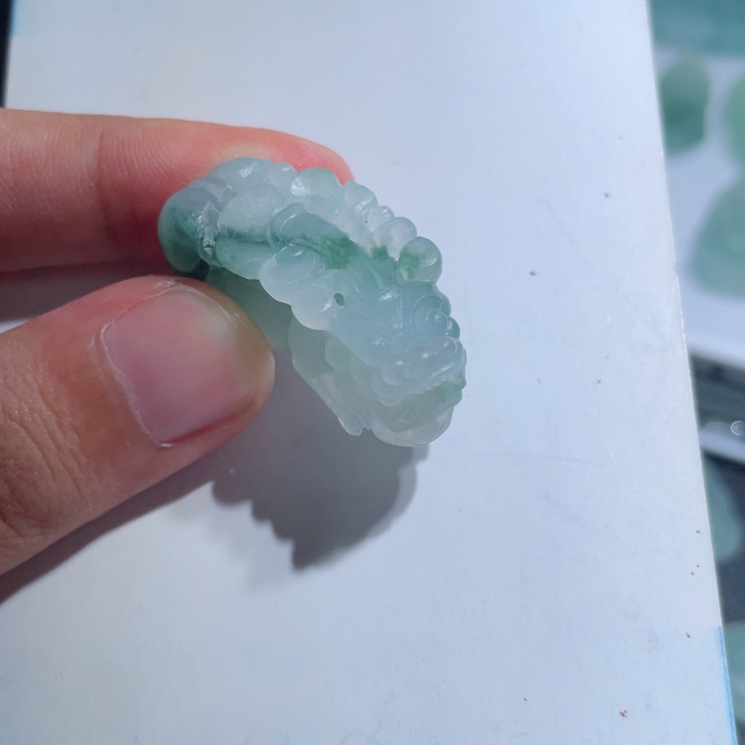 定制翡翠未镶嵌翡翠