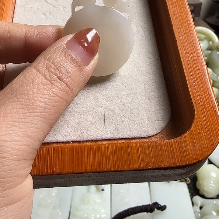 瓷片新号开播，瓷盘一件