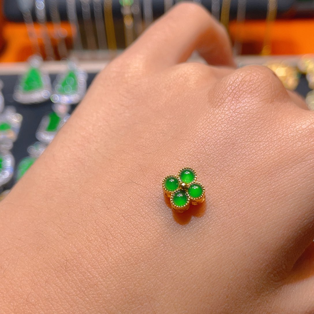 翡翠银S925镶嵌颈饰