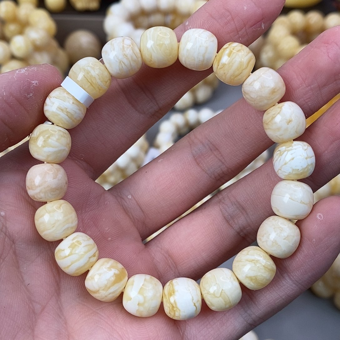 蜜蜡未镶嵌珠宝奇石11mm 15.7g