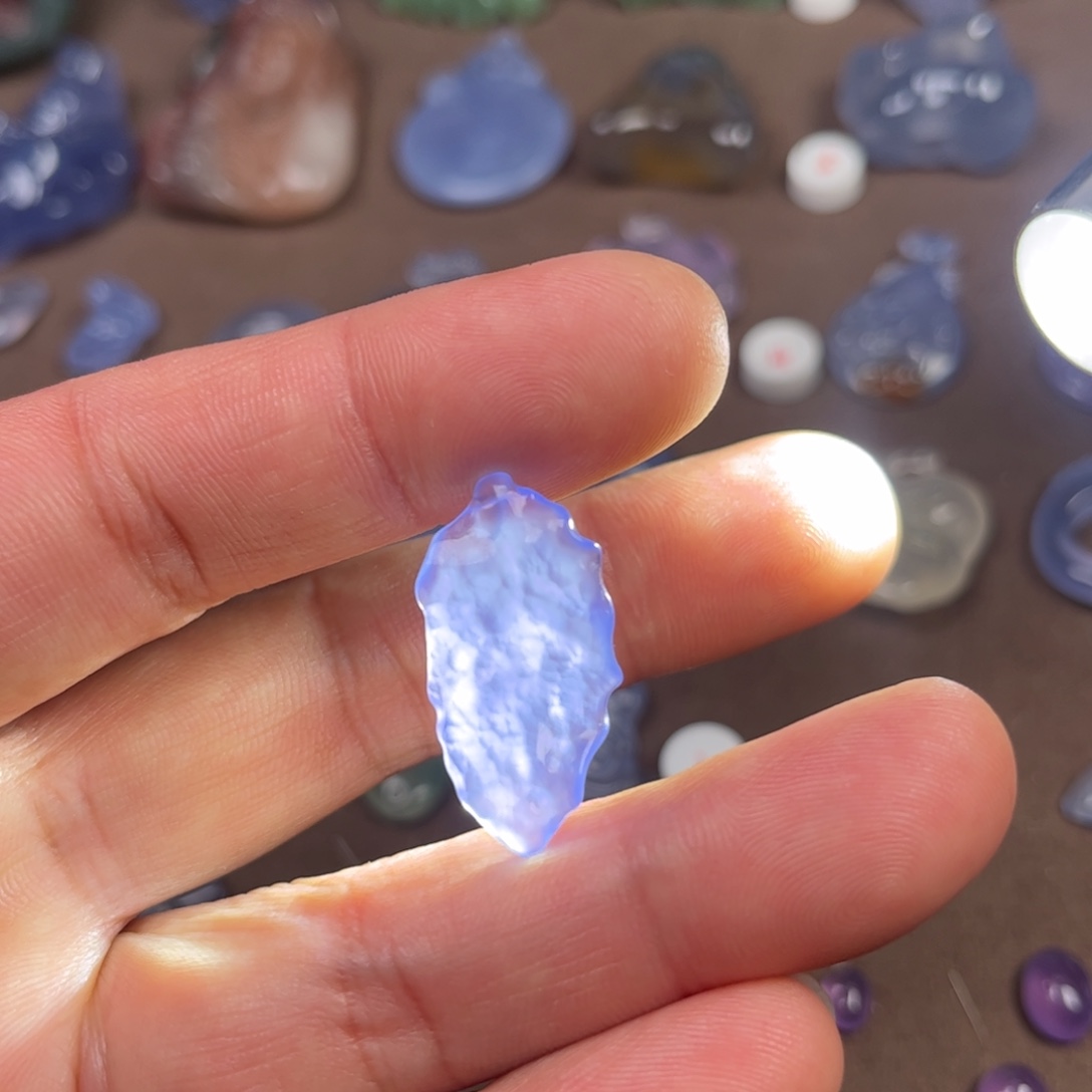 玛瑙/玉髓未镶嵌颈饰金枝玉叶