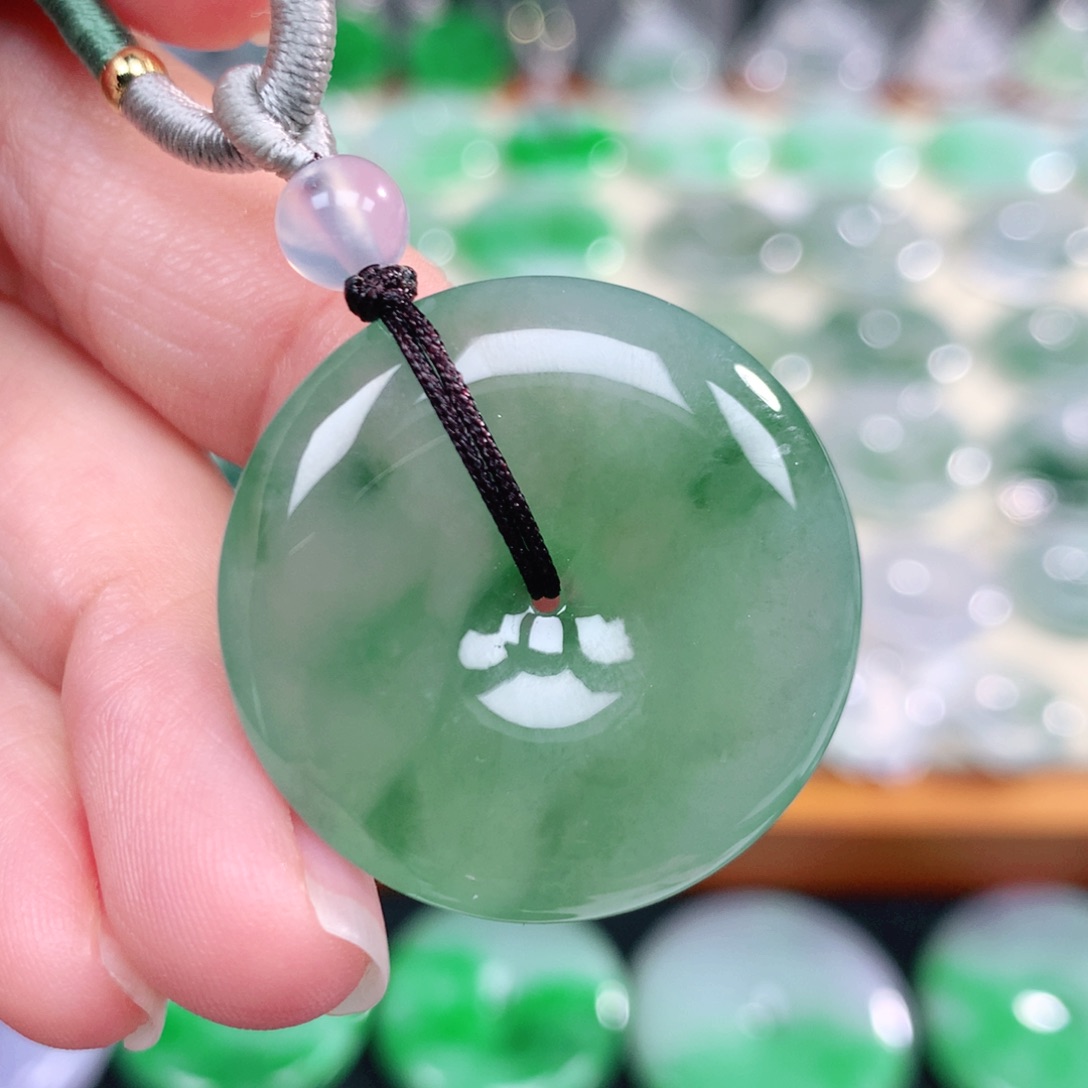 翡翠未镶嵌颈饰29.6-6.1