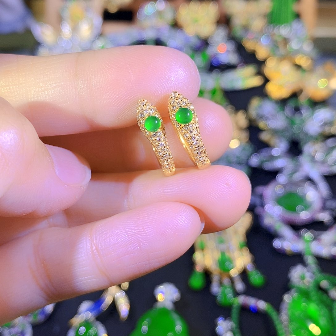 颈饰银S925镶嵌翡翠