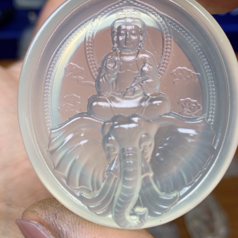 【闪购商品】蛇纹石玉颈饰未镶嵌