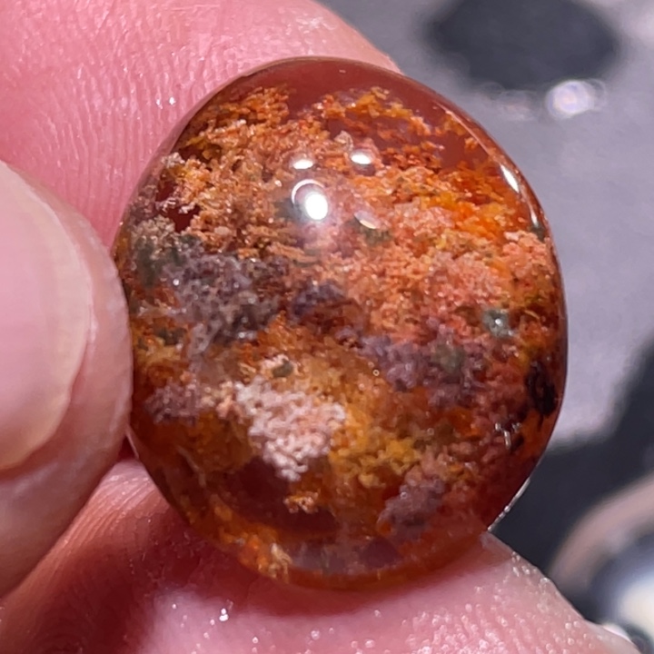 雨***后未镶嵌发晶颈饰钛