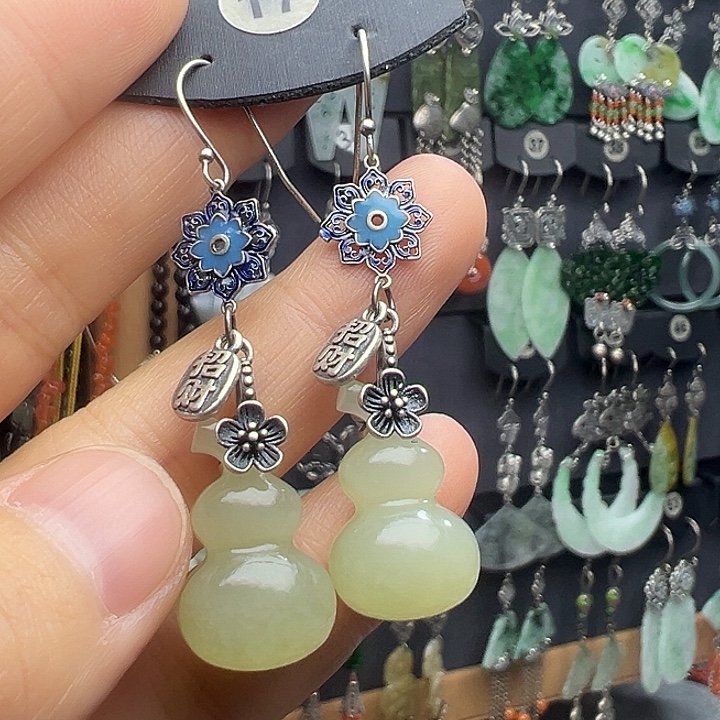 童***话和田玉银S925镶嵌耳饰