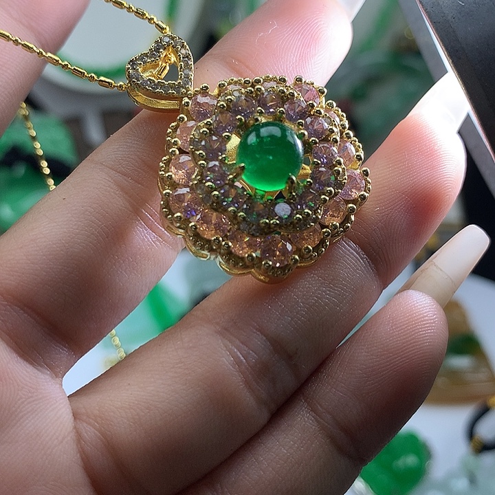 翡翠未镶嵌吊坠(不含链)