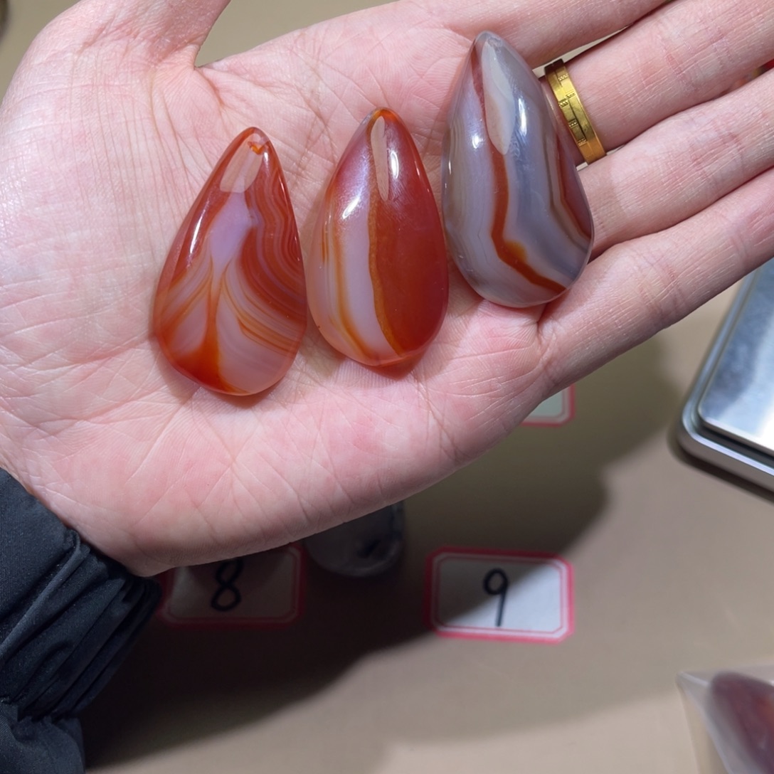 枭***枭玛瑙/玉髓未镶嵌颈饰