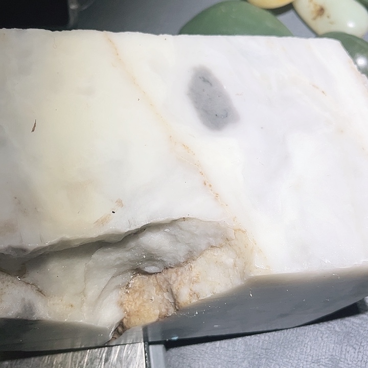 和田玉未镶嵌珠宝奇石