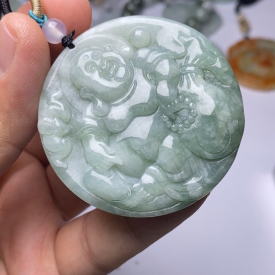 翡翠未镶嵌颈饰翡翠