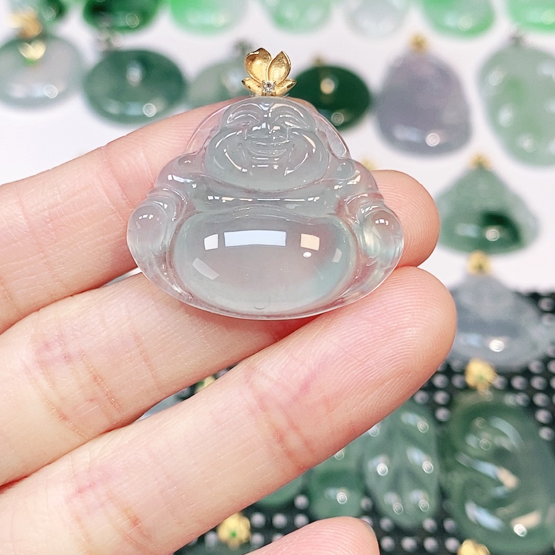 翡翠18K金镶嵌颈饰