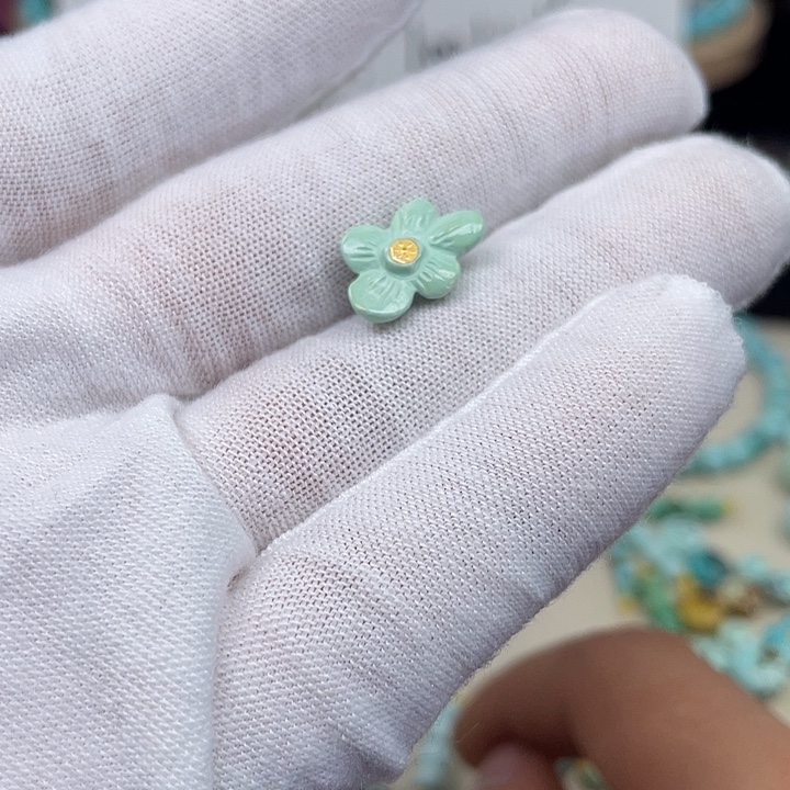南红玛瑙未镶嵌珠宝奇石
