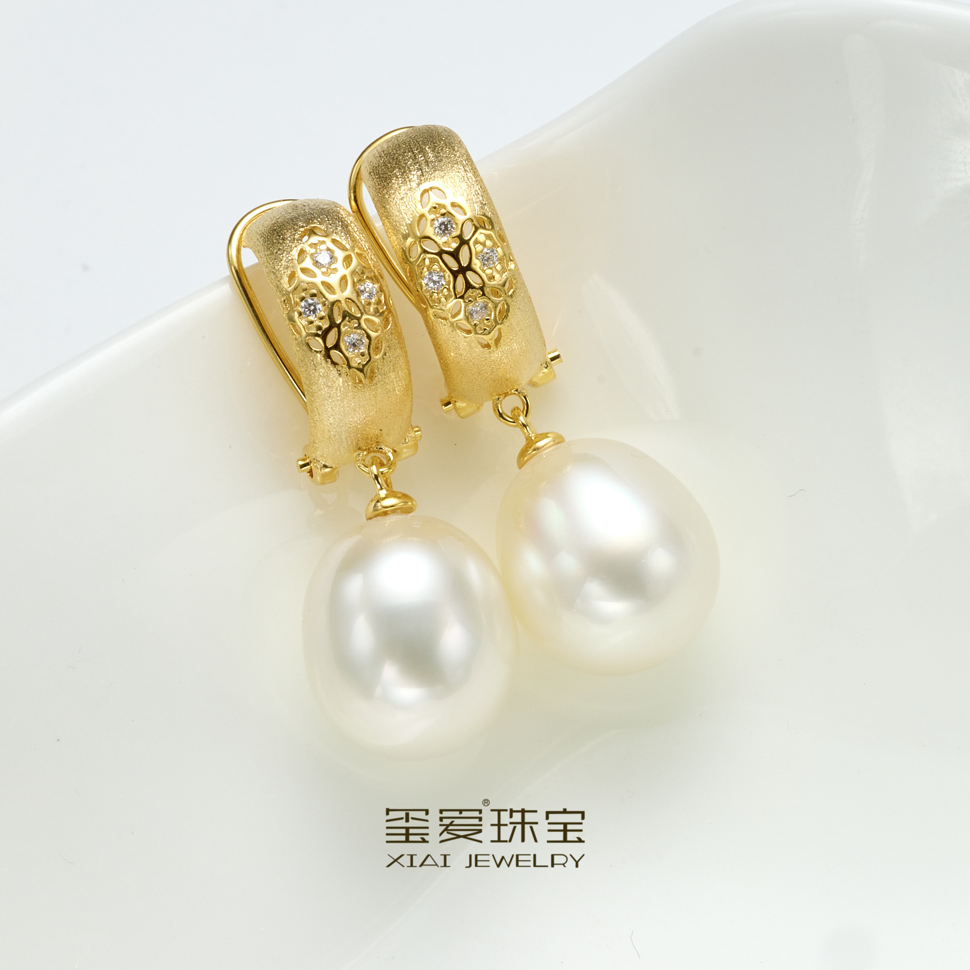 【七天鉴赏期】玺爱珠宝MM-32063海水澳白珍珠设计耳钉11-12m