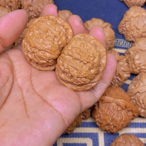 【闪购商品】文玩核桃吊坠3**8白狮子44