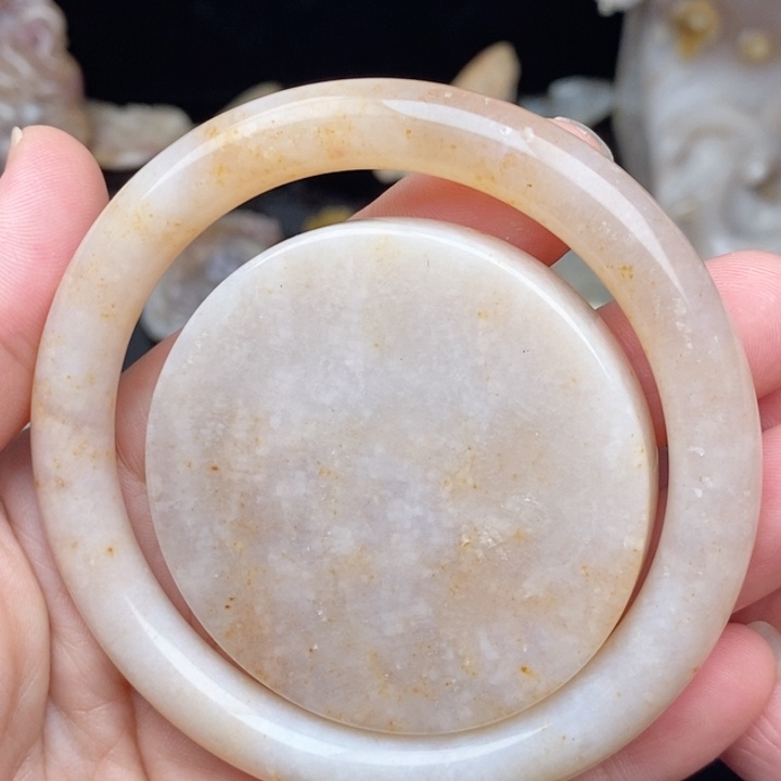 硅化玉未镶嵌颈饰60