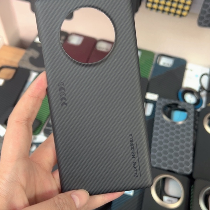 Mate40pro 蓝猩黑灰600d