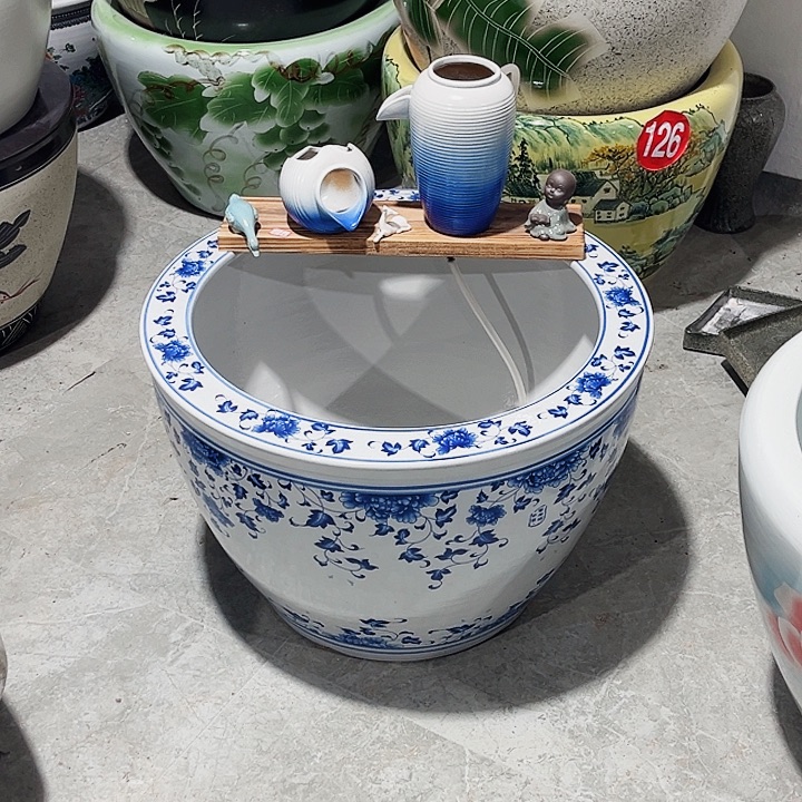 小***》景德镇陶瓷鱼缸艺术直径62高度42