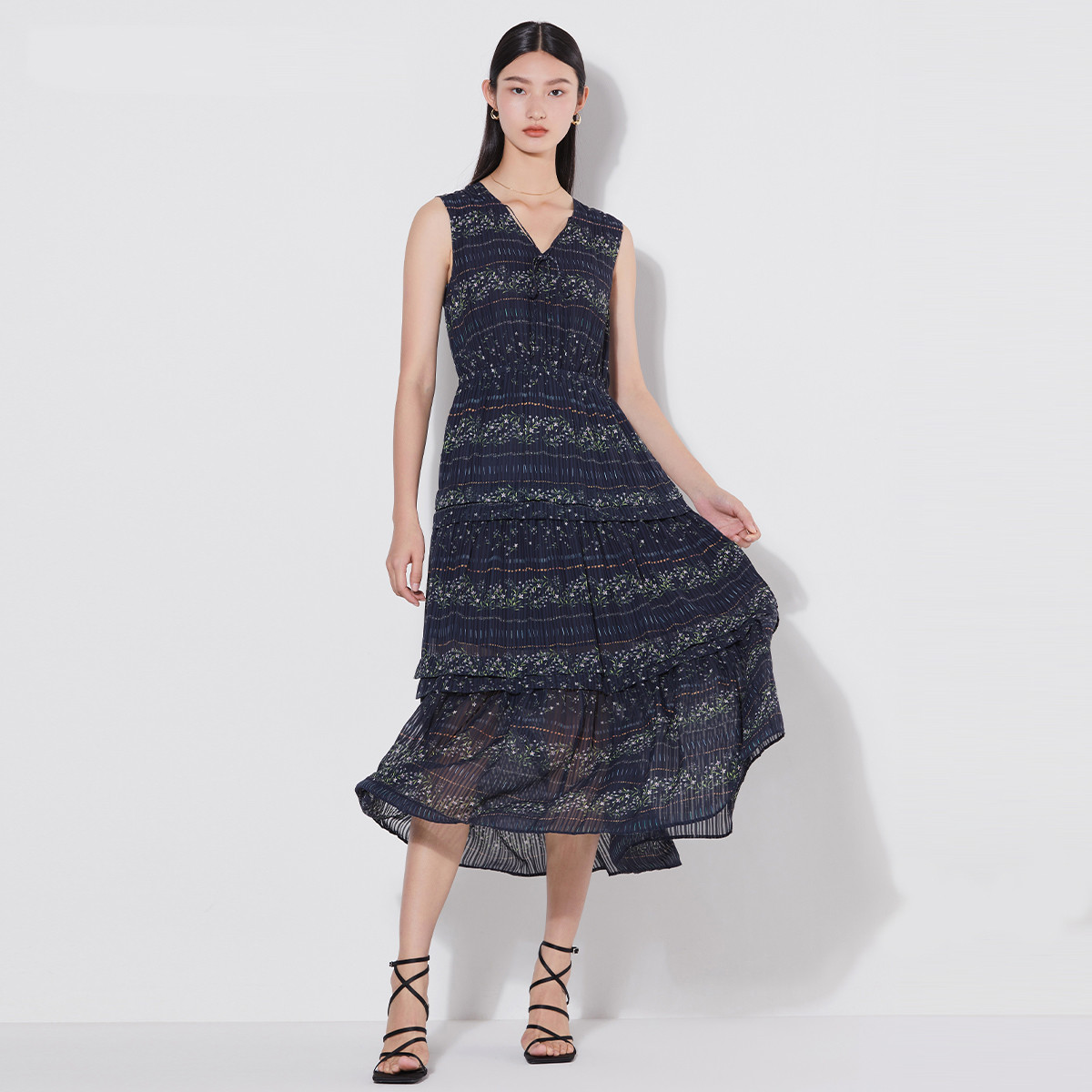 【羊羊专属】曼德诗碎花连衣裙无袖V领法式高腰茶歇裙M500260