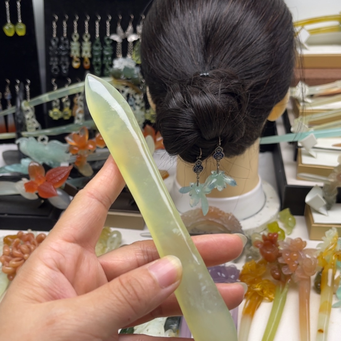 蛇纹石玉合金发簪