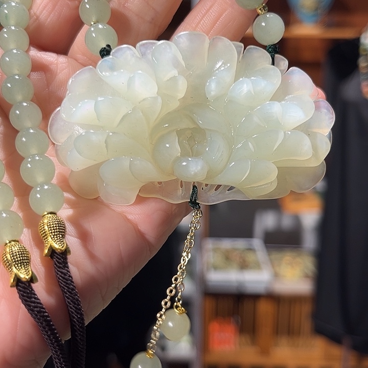 颈饰未镶嵌和田玉