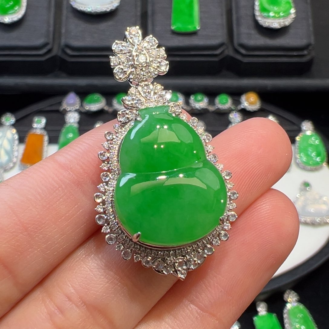 翡翠吊坠(不含链)18K金镶嵌收到货48小时鉴赏期