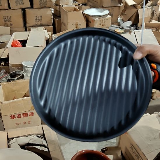 绿泥盘子碗茶壶啥都有