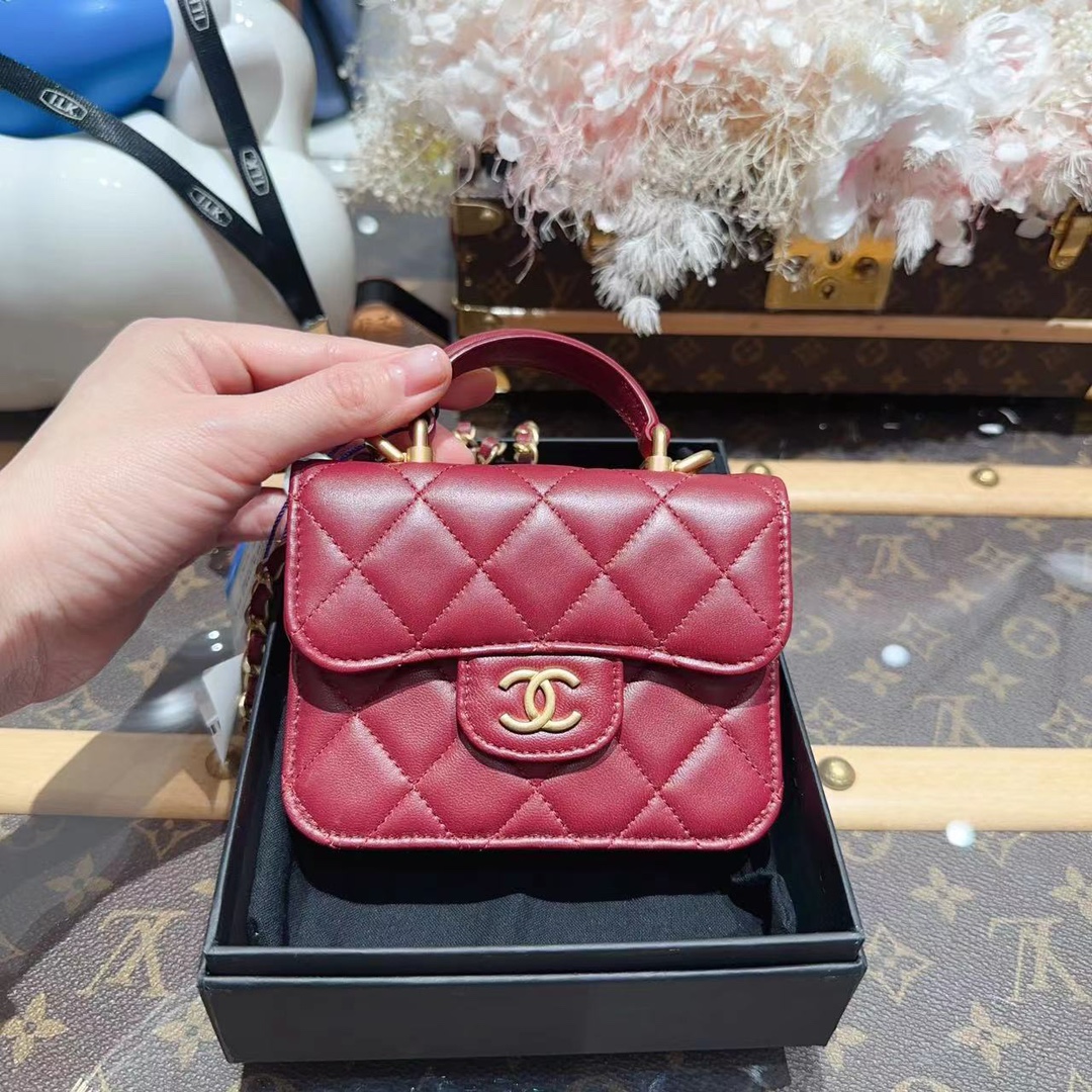 99新 Chanel/香奈儿 手提红色链条⛓卡包 配件有盒子尘袋 身份卡