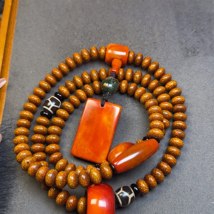 星月菩提吊坠向**行星月