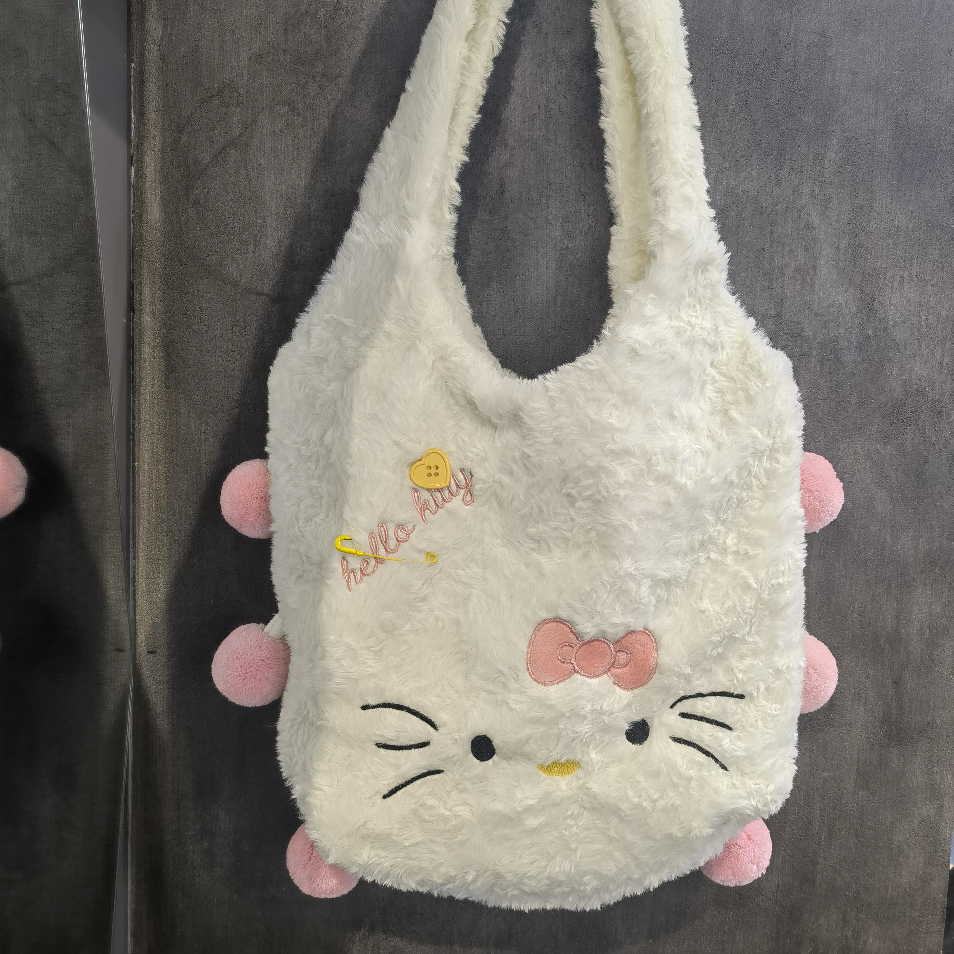 BB-53白色毛毛KT粉色毛球包包
