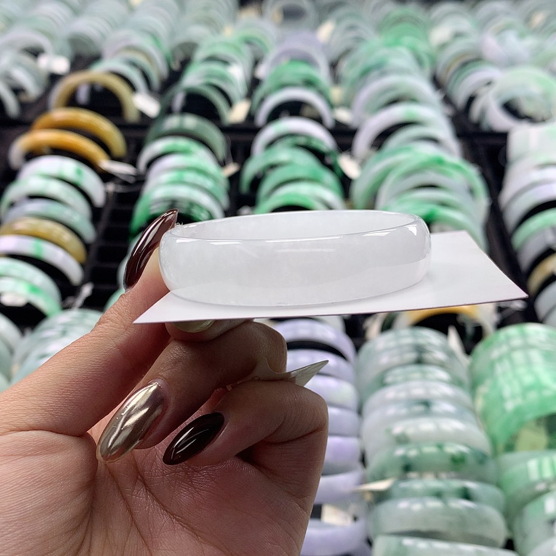 未镶嵌手镯翡翠公主