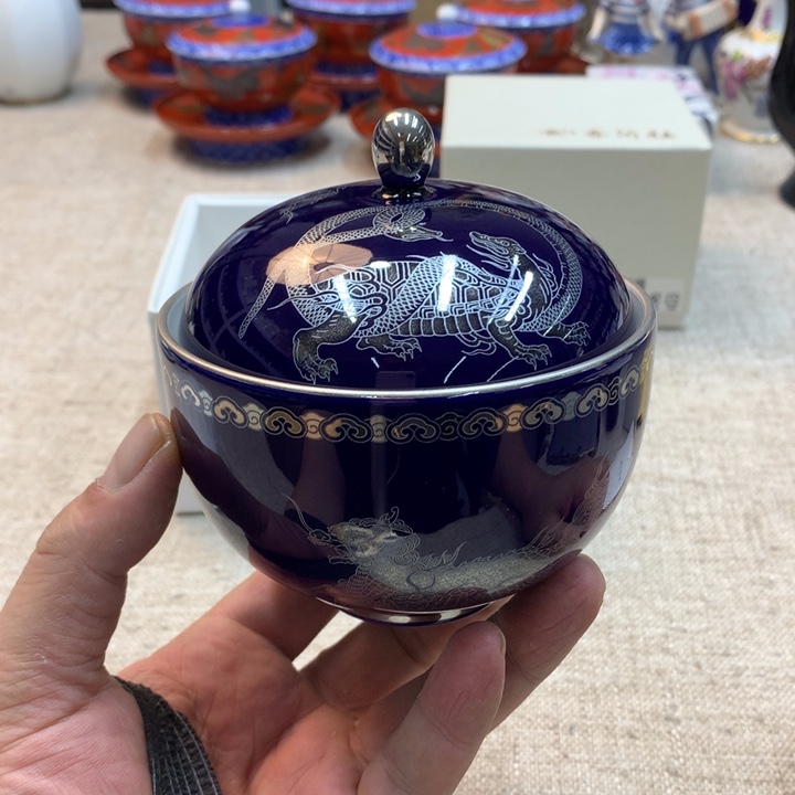 瓷片哈哈哈哈哈哈