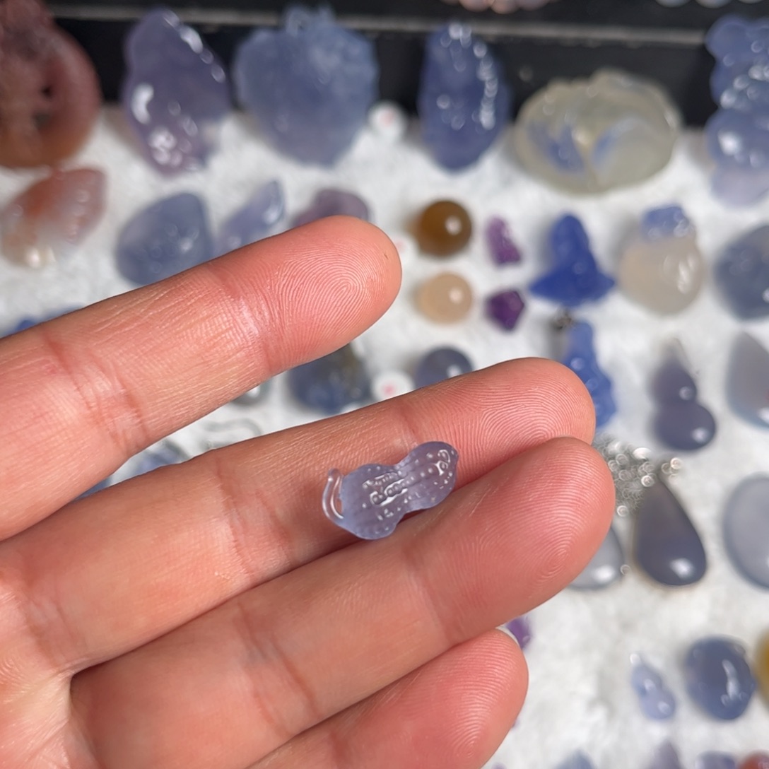 玛瑙/玉髓未镶嵌颈饰花生