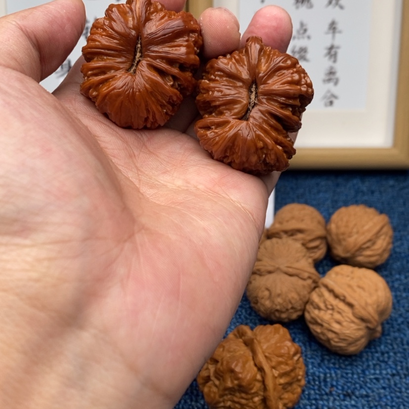 【闪购商品】文玩核桃把件.56.5373557357335735