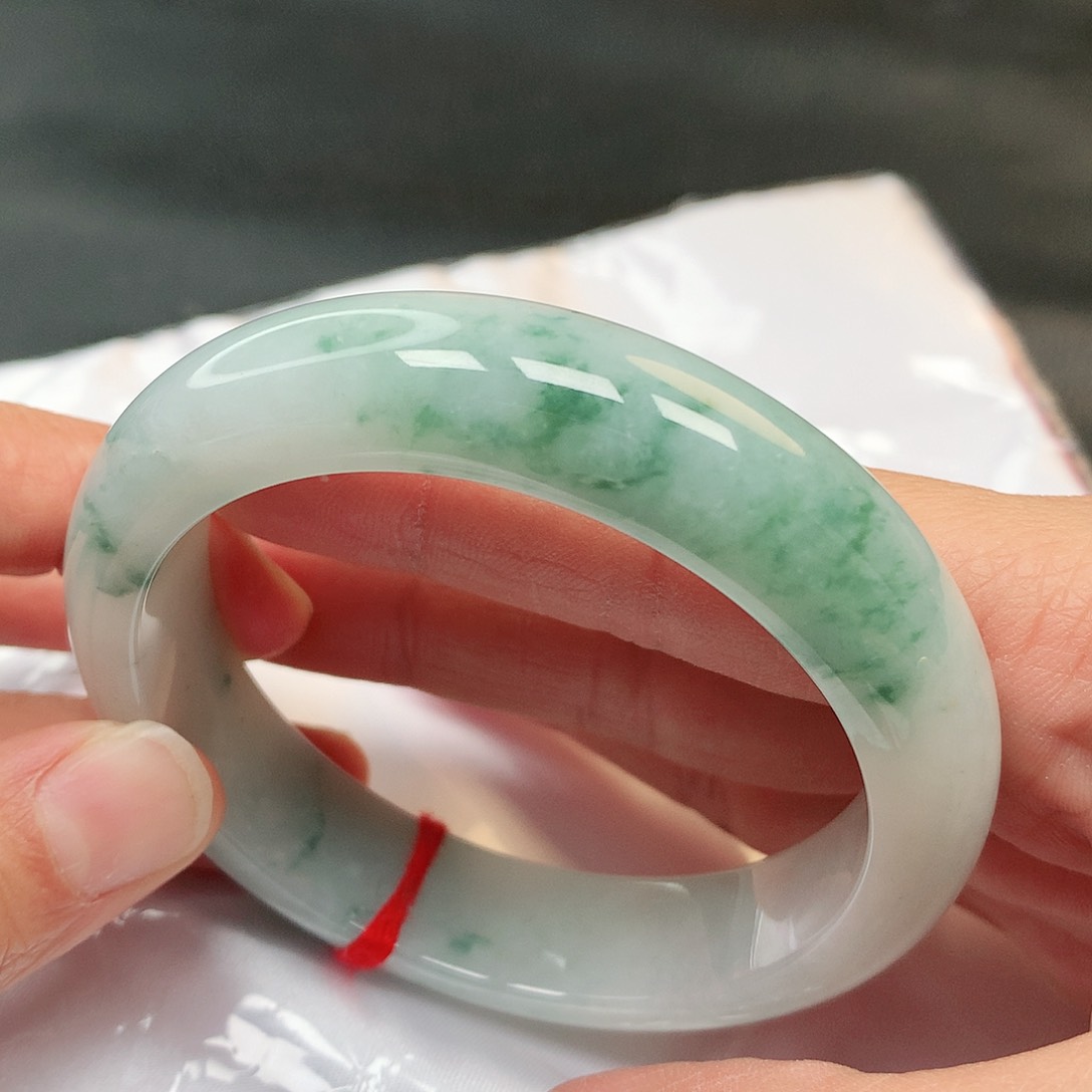 翡翠手镯未镶嵌215号