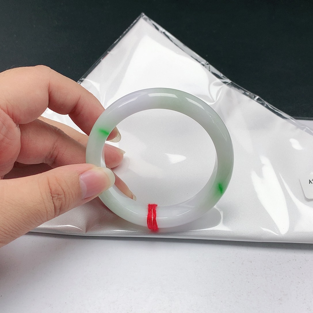 翡翠手镯未镶嵌翡翠325