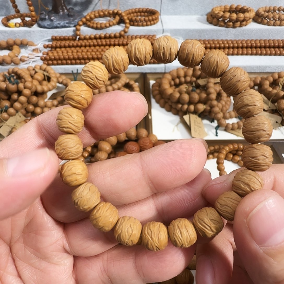 手串猴头核桃精品雕刻猴头手串破茧