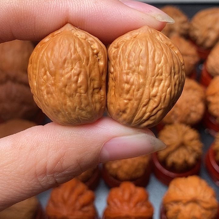 吊坠文玩核桃半臂