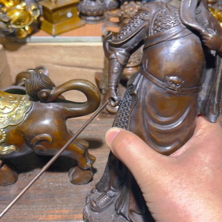 铜的。全清了。一件不留！不磨叽