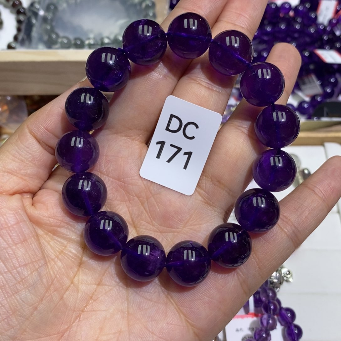 多样性发一未镶嵌水晶