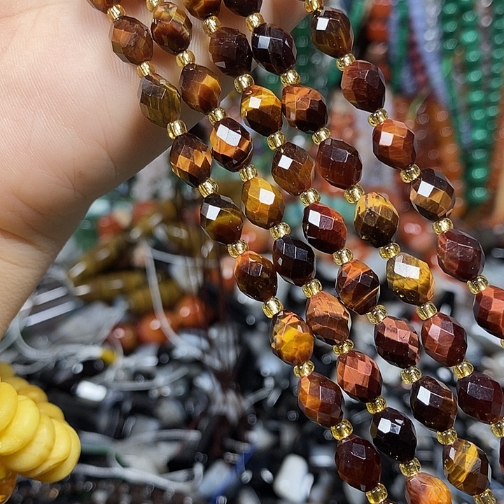 玛瑙/玉髓未镶嵌珠宝半成品A级虎眼米切卡6*8mm一条