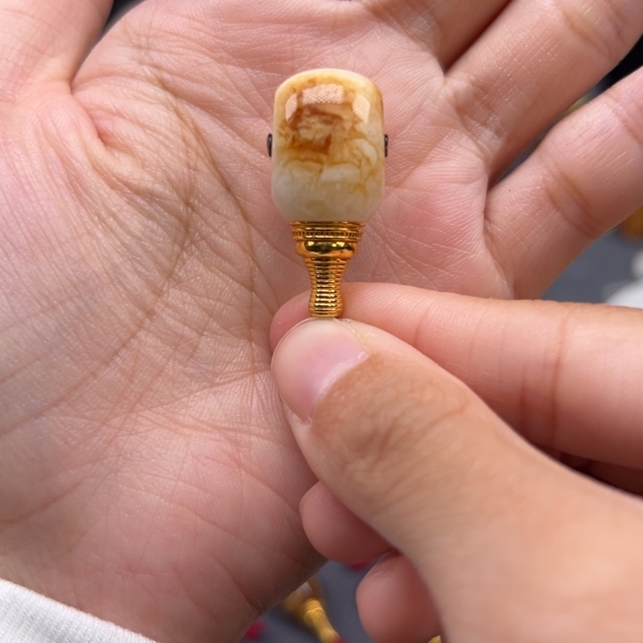 琥珀未镶嵌裸石13mm