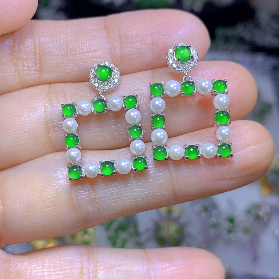 翡翠颈饰银S925镶嵌天然翡翠